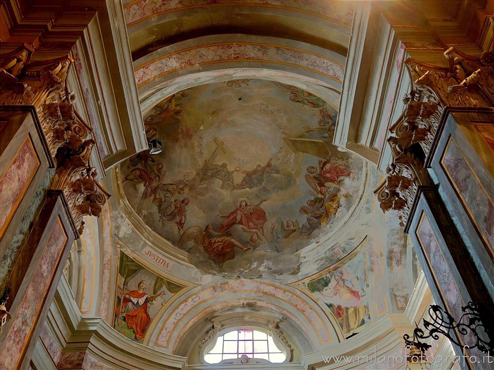 Ghislarengo (Novara, Italy) - Dome of the San Felice chapel in the Church of Beata Vergine Assunta